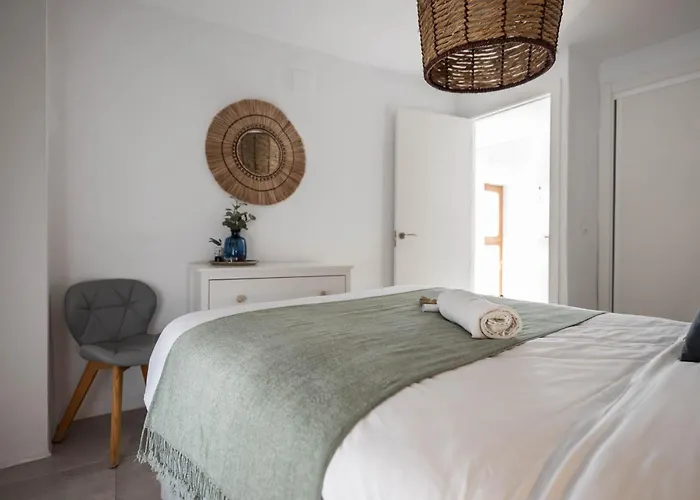 Olive & Ivy Guest House